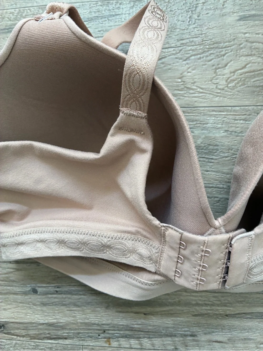Warners Blissful Benefits Soft T Shirt Lounge Bra - Picture 9 of 9